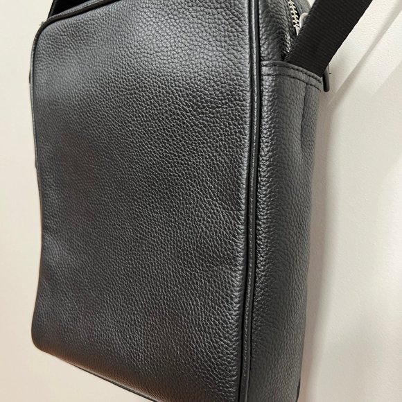 Le Tanneur luxury pebbled leather bag - Picture 3 of 8